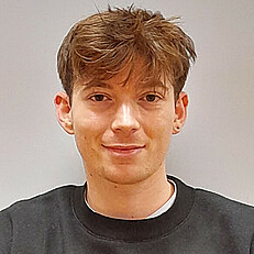 Tom