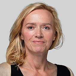 Mag. Margit Bayer